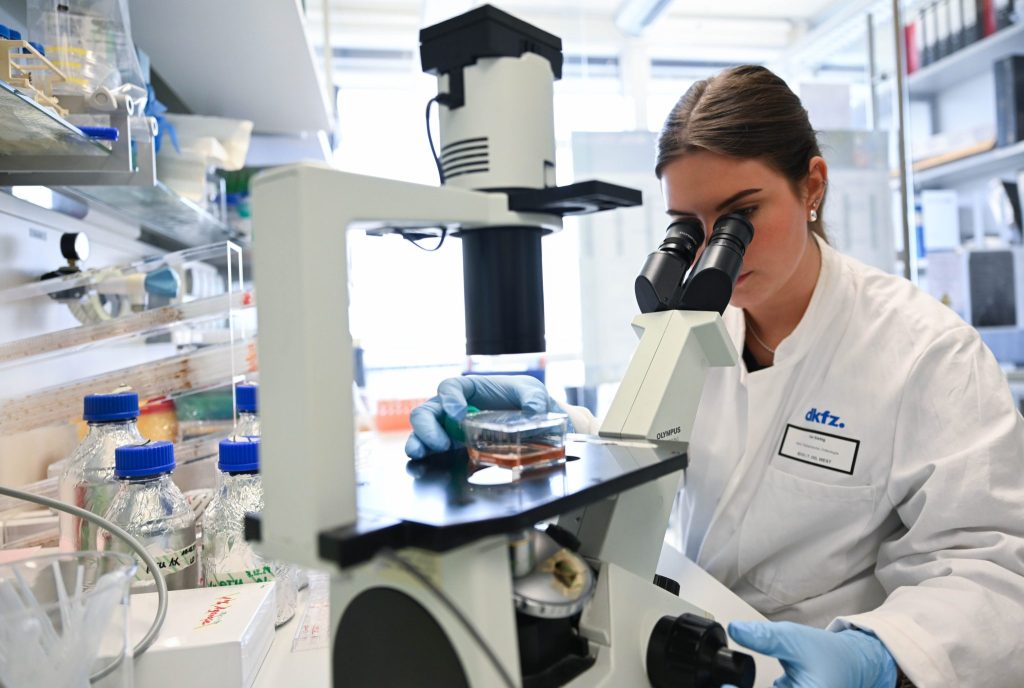 Tausend Wirkstoffe gleichzeitig testen – neue Basler Methode machts möglich