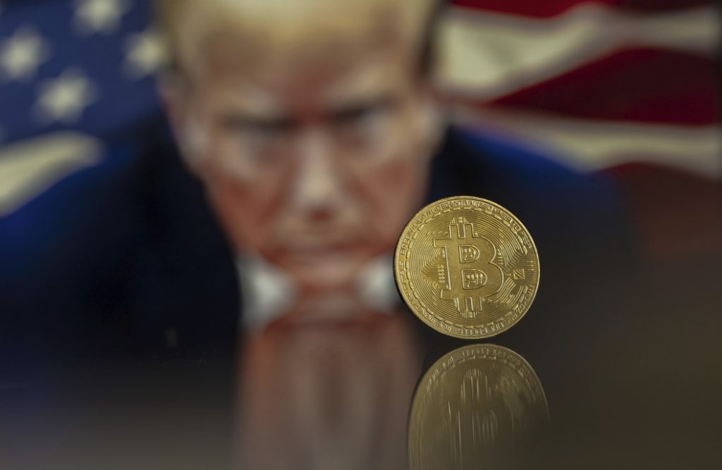 Bitcoin steigt kurz vor Trumps Amtseinführung auf Rekordhoch