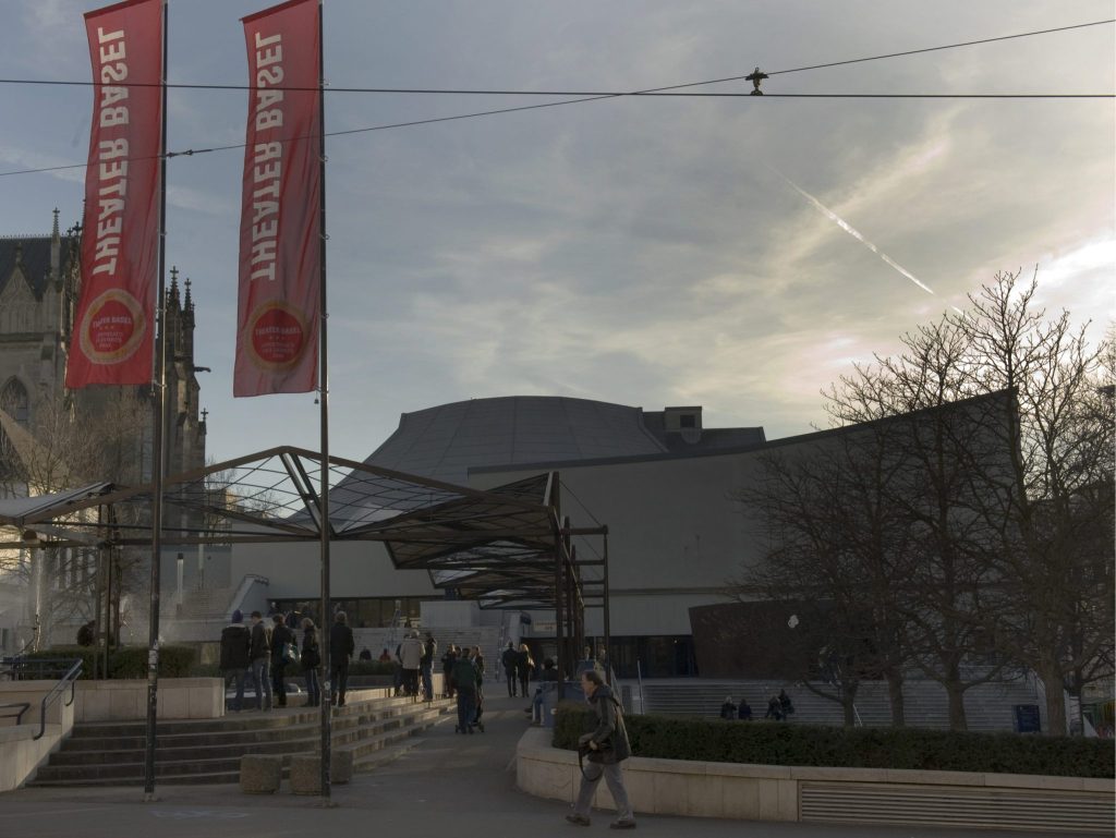 Lohnstreit am Theater Basel eskaliert: Technisches Personal zieht vor Gericht
