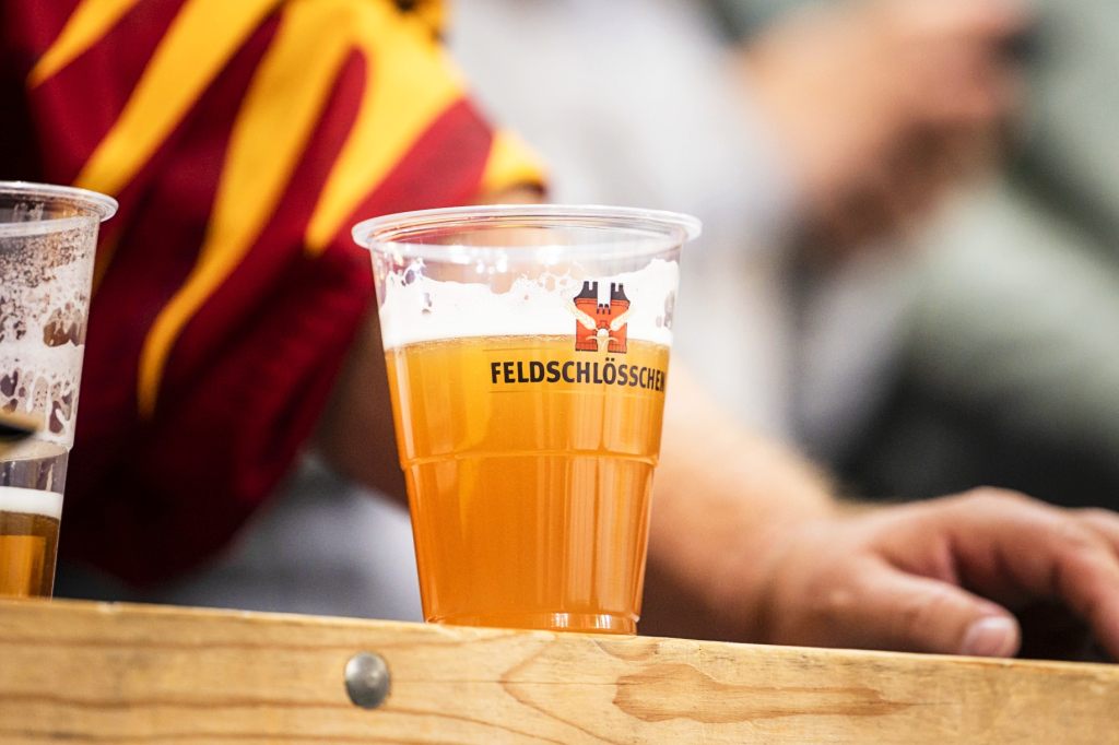 Die grösste Schweizer Brauerei machte letztes Jahr weniger Umsatz