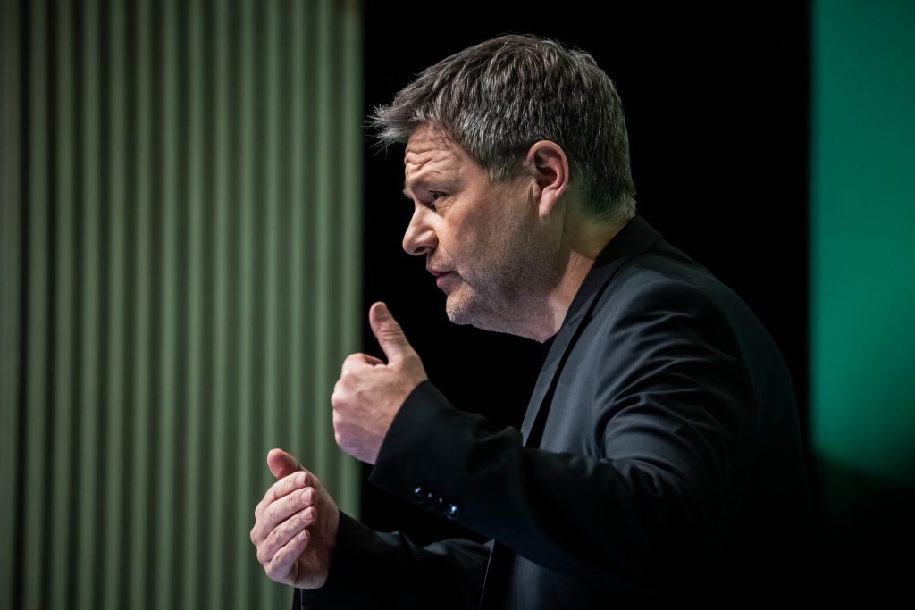 Deutscher Vizekanzler Habeck weist Plagiatsvorwürfe zurück