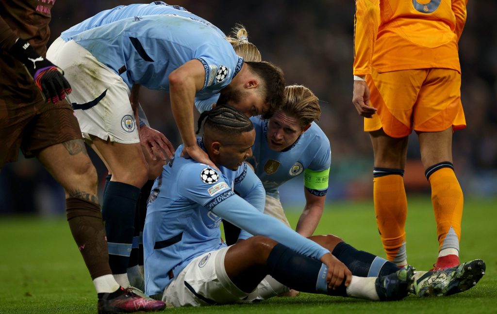 Akanji fällt rund zwei Monate aus