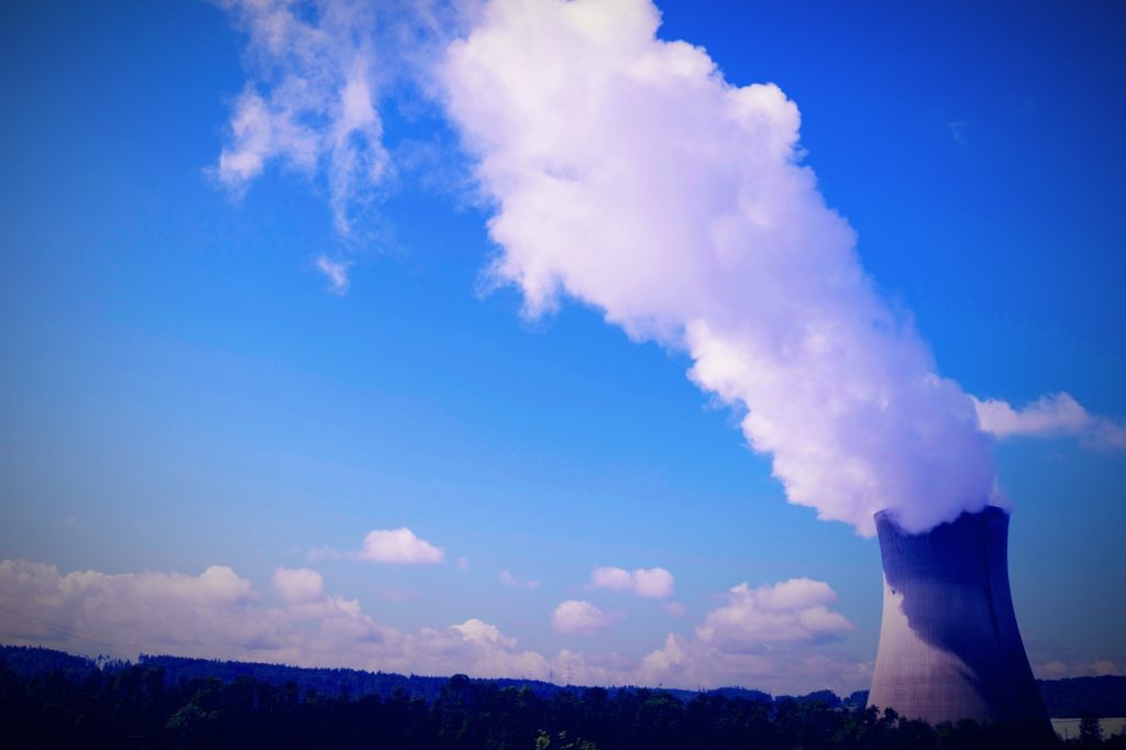 Anwohnende klagen gegen AKW Leibstadt und fordern Umweltprüfung