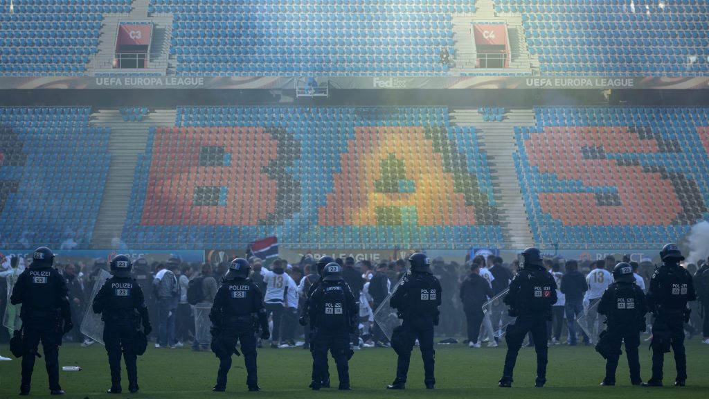 Ein ruhiges Fussballjahr: Polizei meldet weniger Rayon- und Stadionverbote