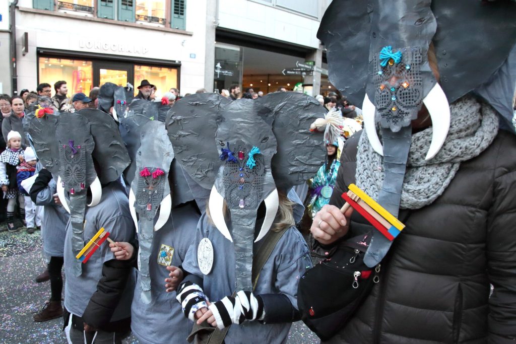 Eindrücke der Schulfasnacht: Leuchtende Kinderaugen und grosser Andrang