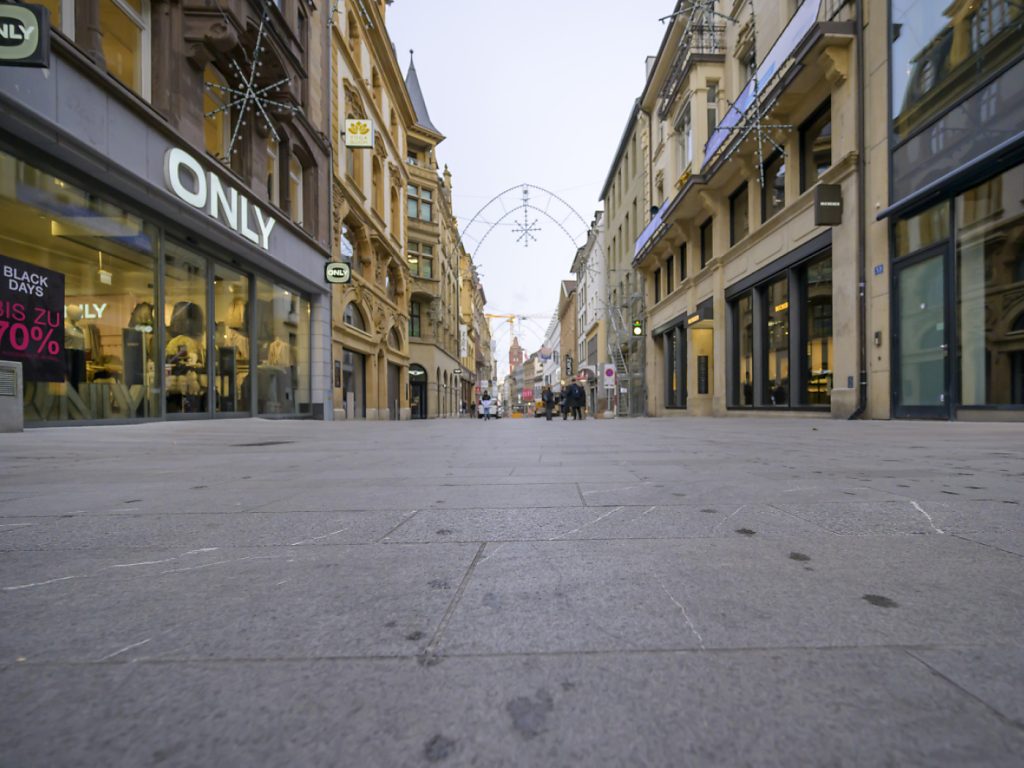 Widerstand gegen Sonnensegel in der Freien Strasse