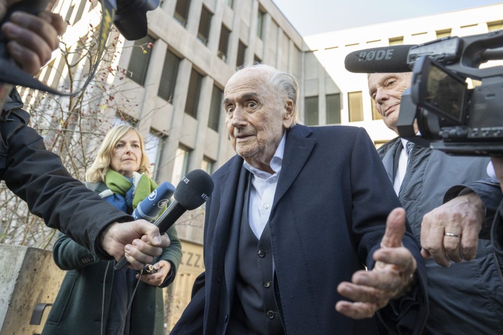 Staatsanwalt des Bundes lässt kein gutes Haar an Urteil zu Blatter und Platini