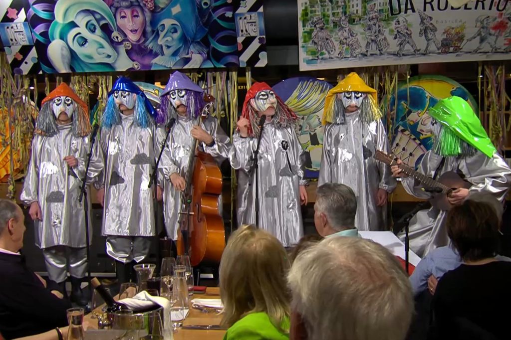 Das sin d’Schnitzelbängg vom Määntig