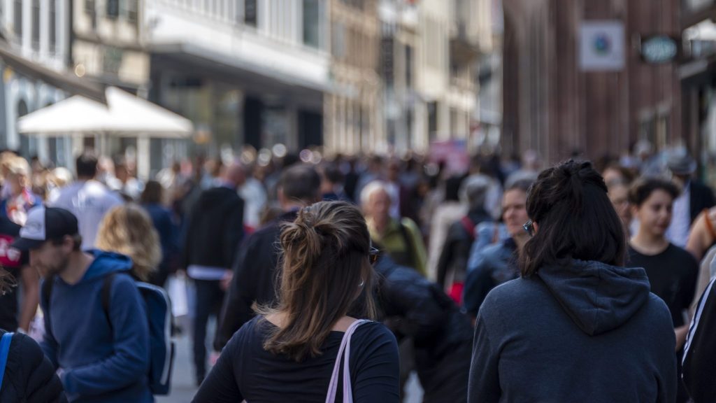 Wohnbevölkerung steigt auf über 9 Millionen Menschen