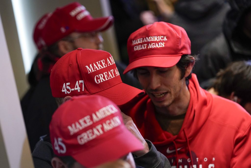 Neuer Fanartikel: Sohn Eric wirbt für «Trump 2028»-Kappe