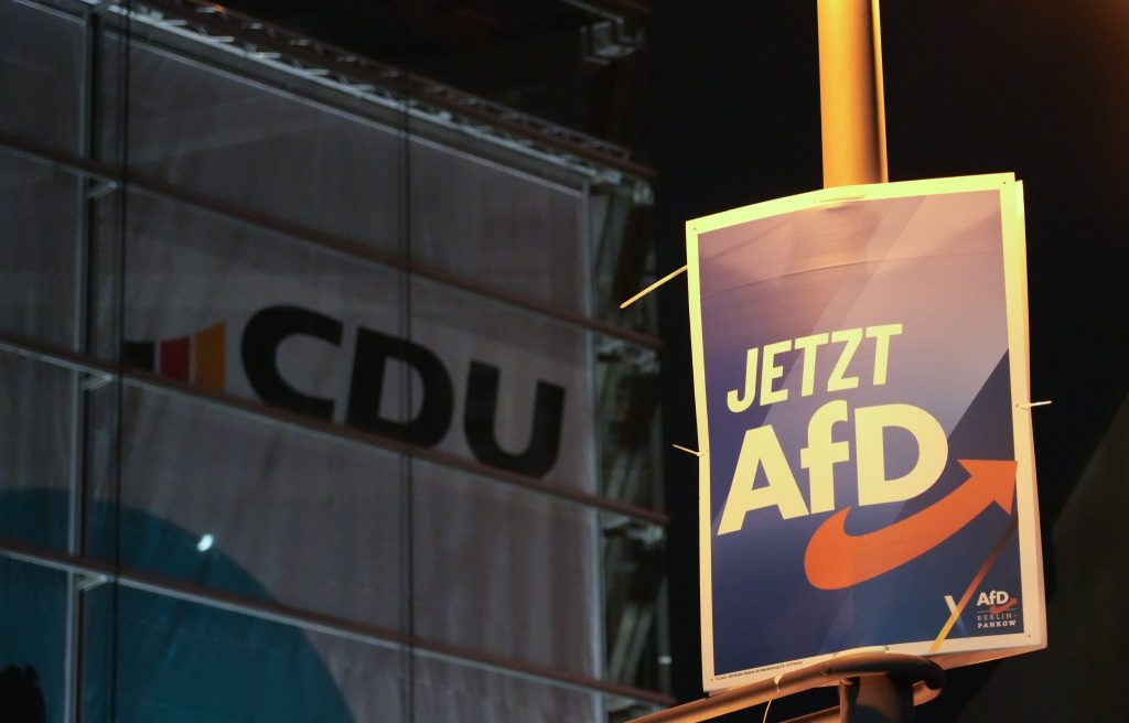 Steigende AfD-Werte überschatten Koalitionsverhandlungen