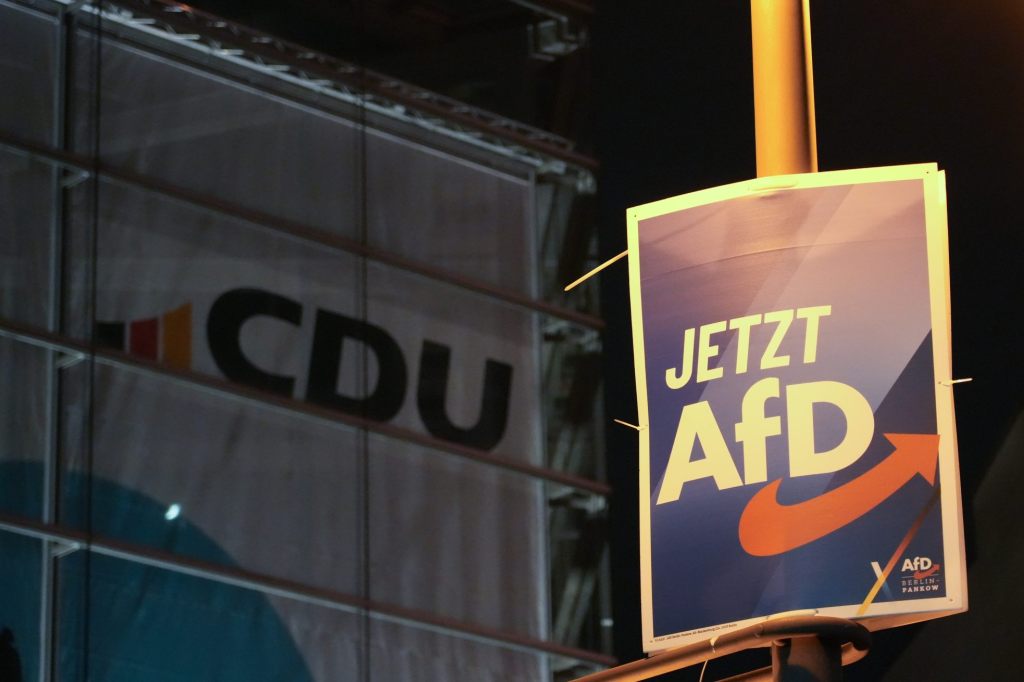 Steigende AfD-Werte überschatten Koalitionsverhandlungen