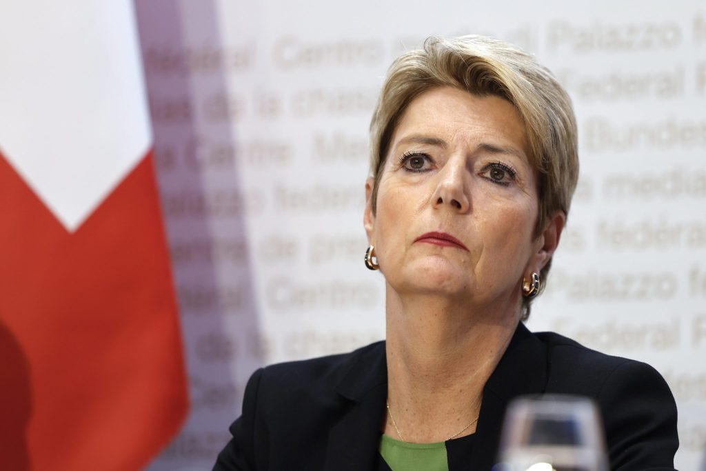 Keller-Sutter spricht mit Trump über Zölle