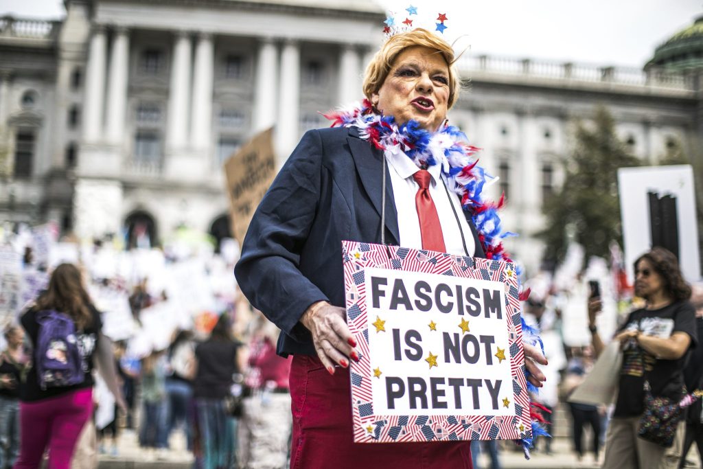 Neue landesweite Proteste gegen Trump