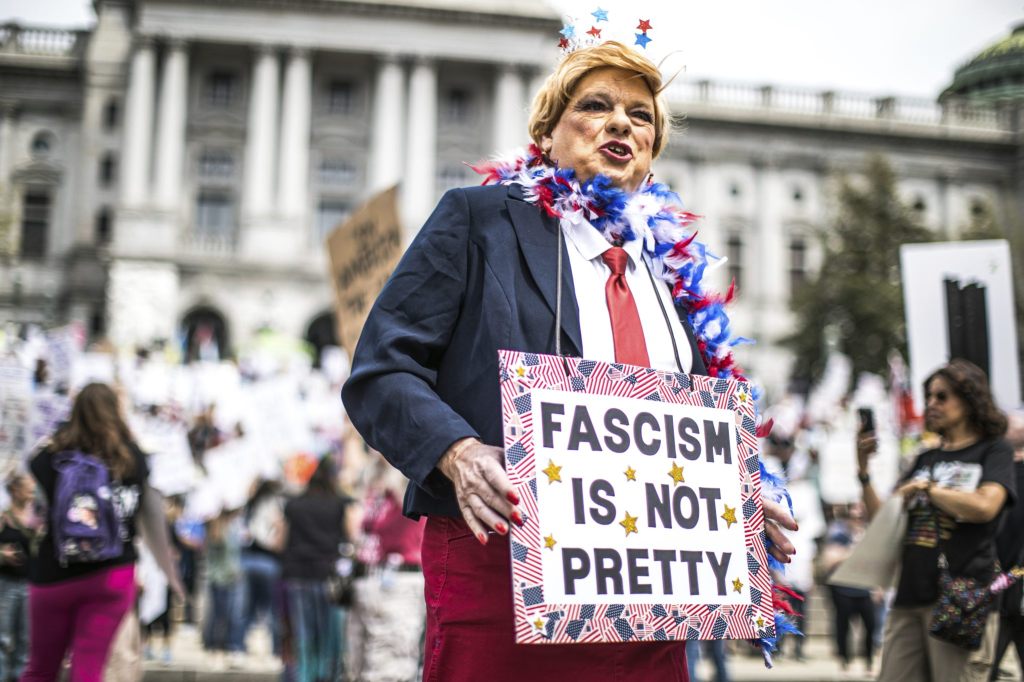 Neue landesweite Proteste gegen Trump