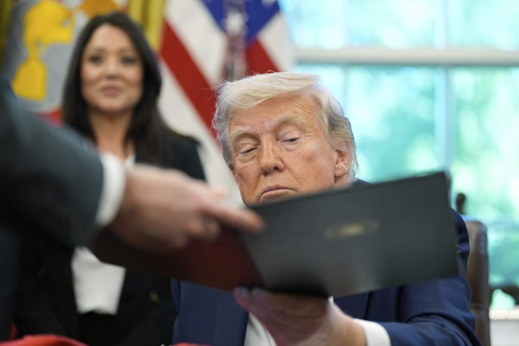 Trump glaubt an Deal mit Moskau und macht Selenskyj Vorwürfe