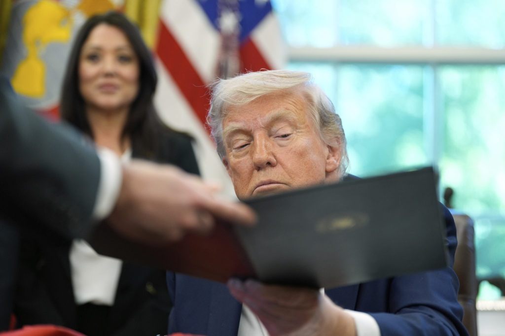 Trump glaubt an Deal mit Moskau und macht Selenskyj Vorwürfe