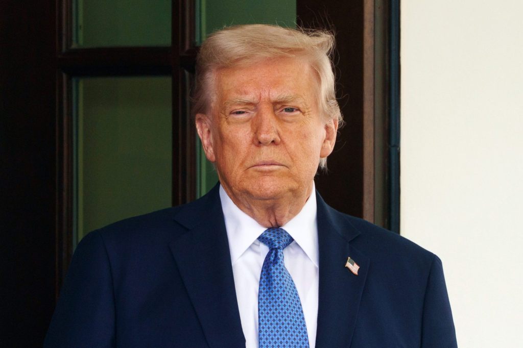 Trump will mithilfe des Obersten Gerichts Transmenschen aus dem Militär ausschliessen