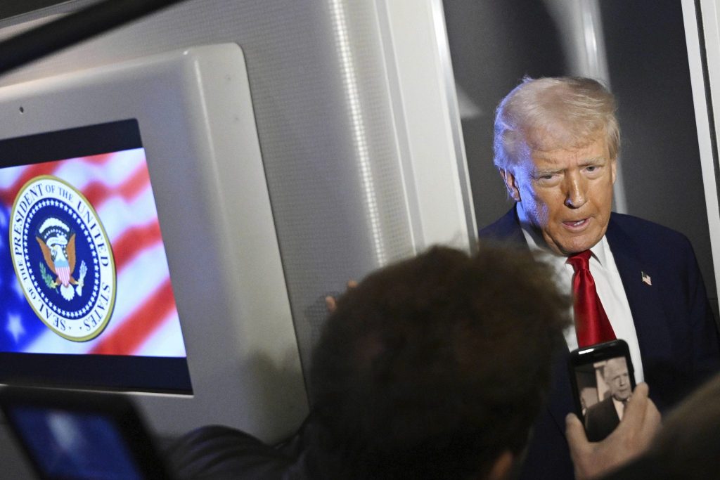 Trump kündigt Zölle auf Pharmaprodukte und Halbleiterchips an