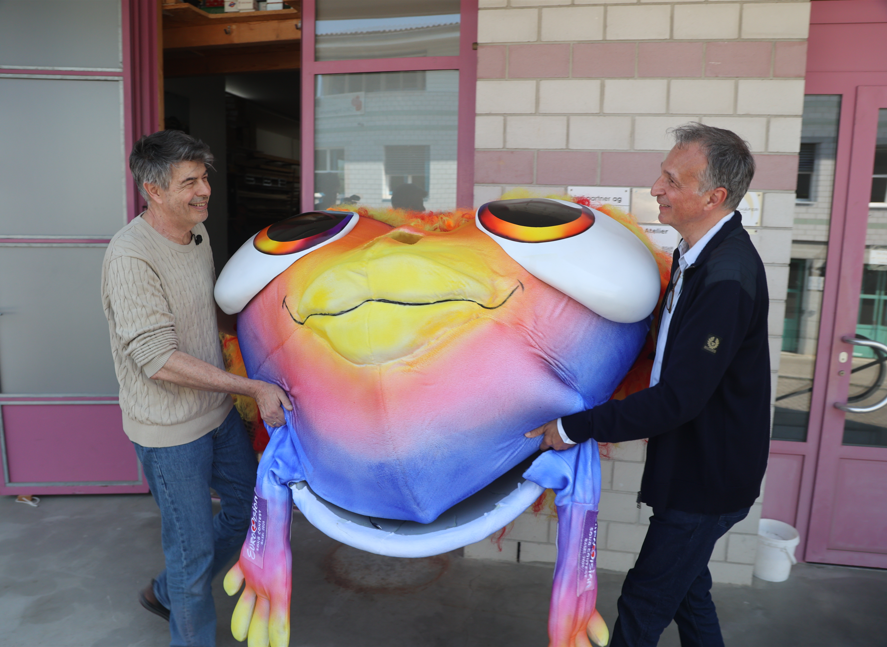 Lumo ist da! Das ESC-Maskottchen tanzt zum ersten Mal durch Basel