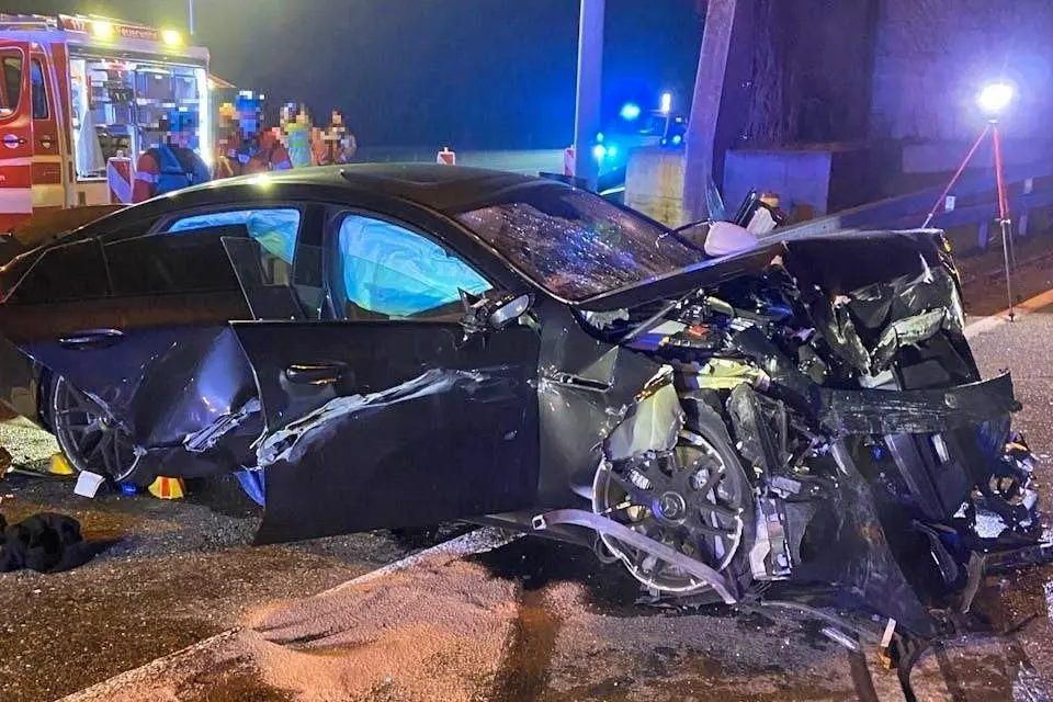 Tödlicher Lachgas-Autounfall in Muttenz: Fahrer wegen fahrlässiger Tötung schuldig gesprochen