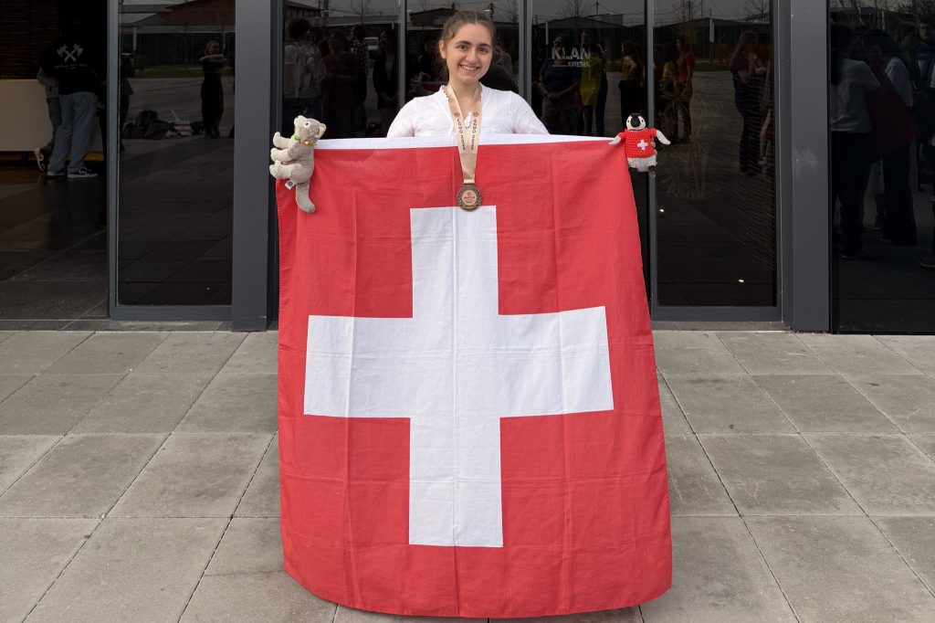 European Girls’ Mathematical Olympiad: Erstmals Gold für die Schweiz