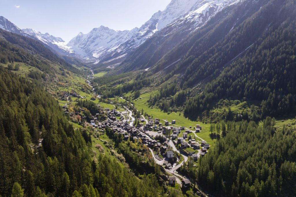 Blatten (VS) muss wegen Bergsturzgefahr evakuiert werden