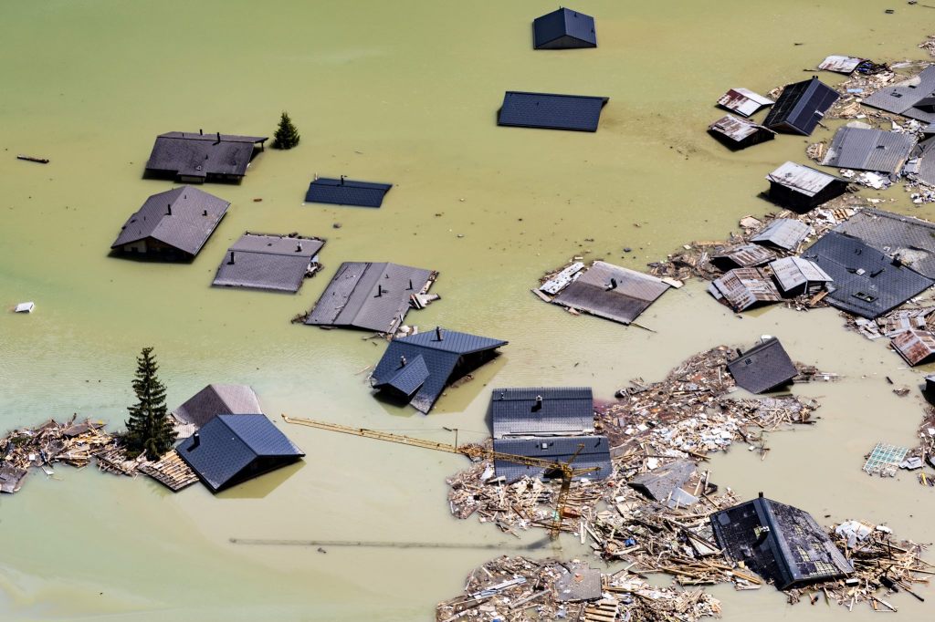 Bislang 365 Menschen im Lötschental evakuiert