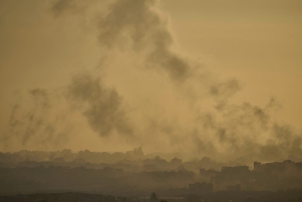 Israel setzt massive Angriffe im Gazastreifen fort