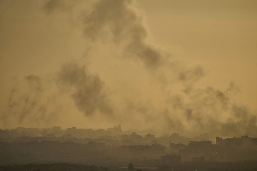 Israel setzt massive Angriffe im Gazastreifen fort