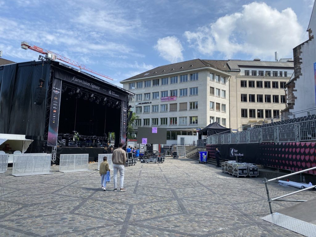 Der Barfi verwandelt sich in den Eurovision Square