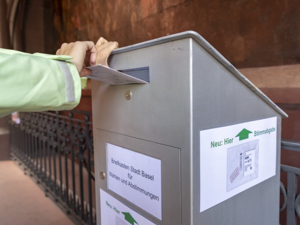 Regierung schickt Wahlgesetzreform in die Vernehmlassung