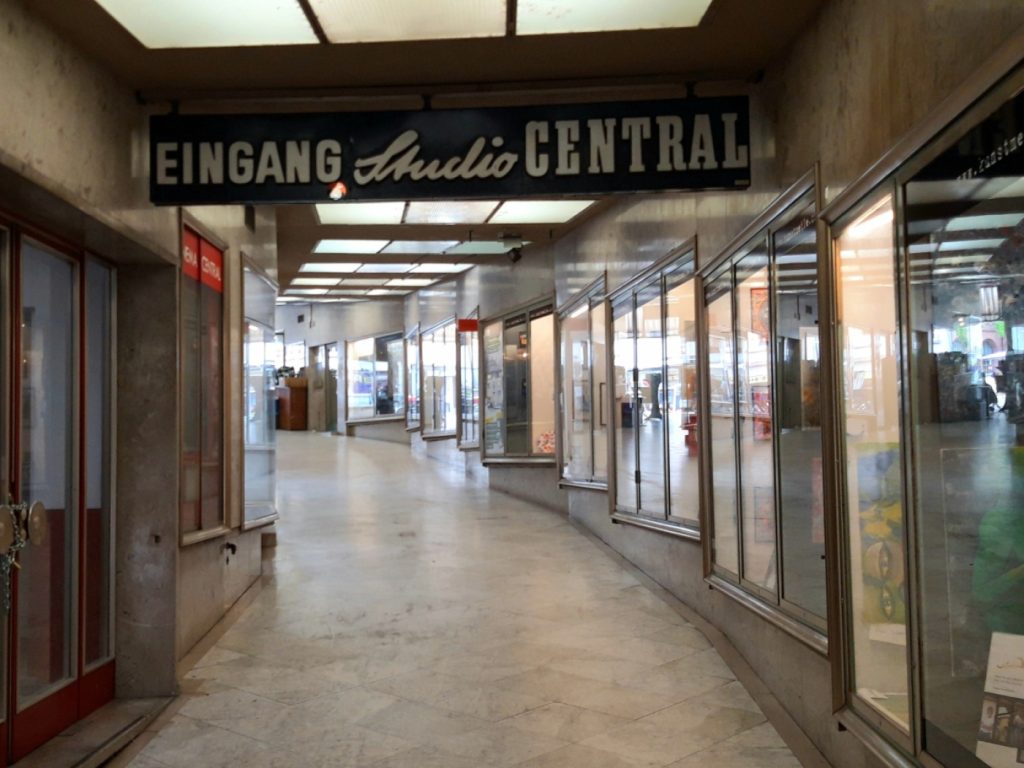 Bau von Indoor-Minigolf im ehemaligen Basler Kino verzögert sich