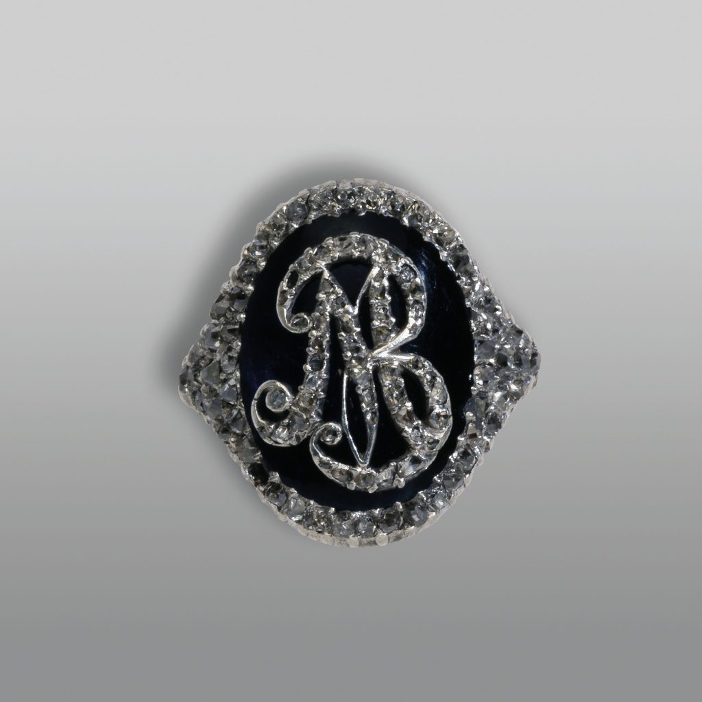 Historischer Ring geklaut – Polizei und Kirschgarten-Museum hoffen auf Hinweise