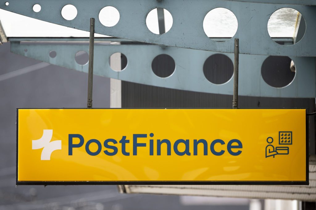 Postfinance baut 141 Stellen ab