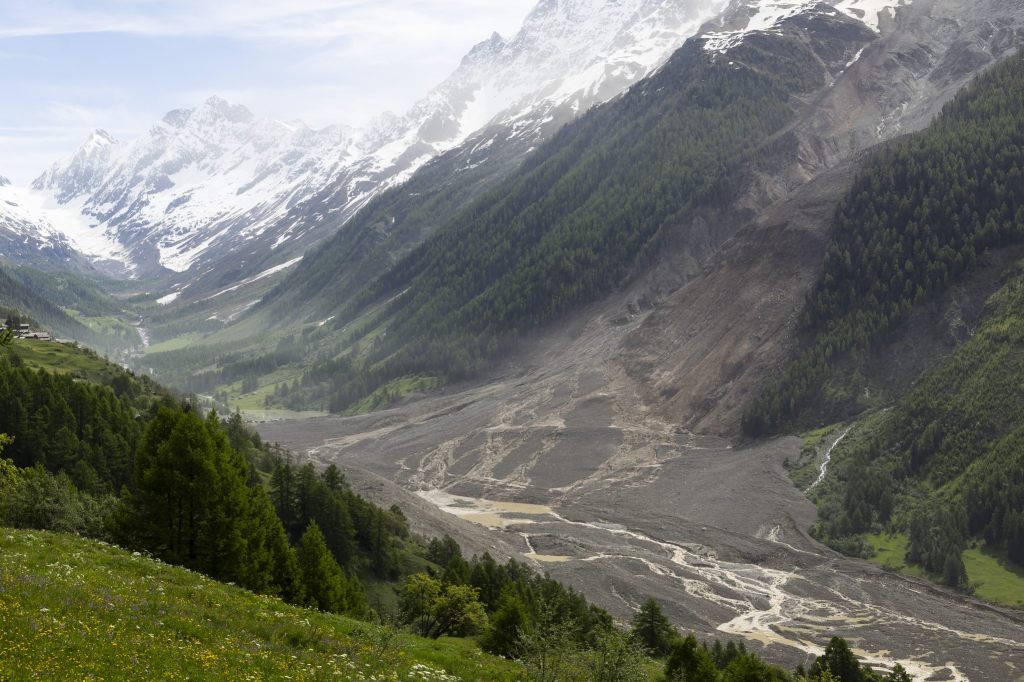 Schuttkegel in Blatten VS ist stellenweise über 100 Meter hoch