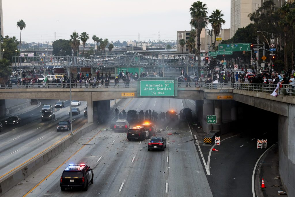 "Alarmierender Machtmissbrauch" - Gouverneure kritisieren Trumps Vorgehen