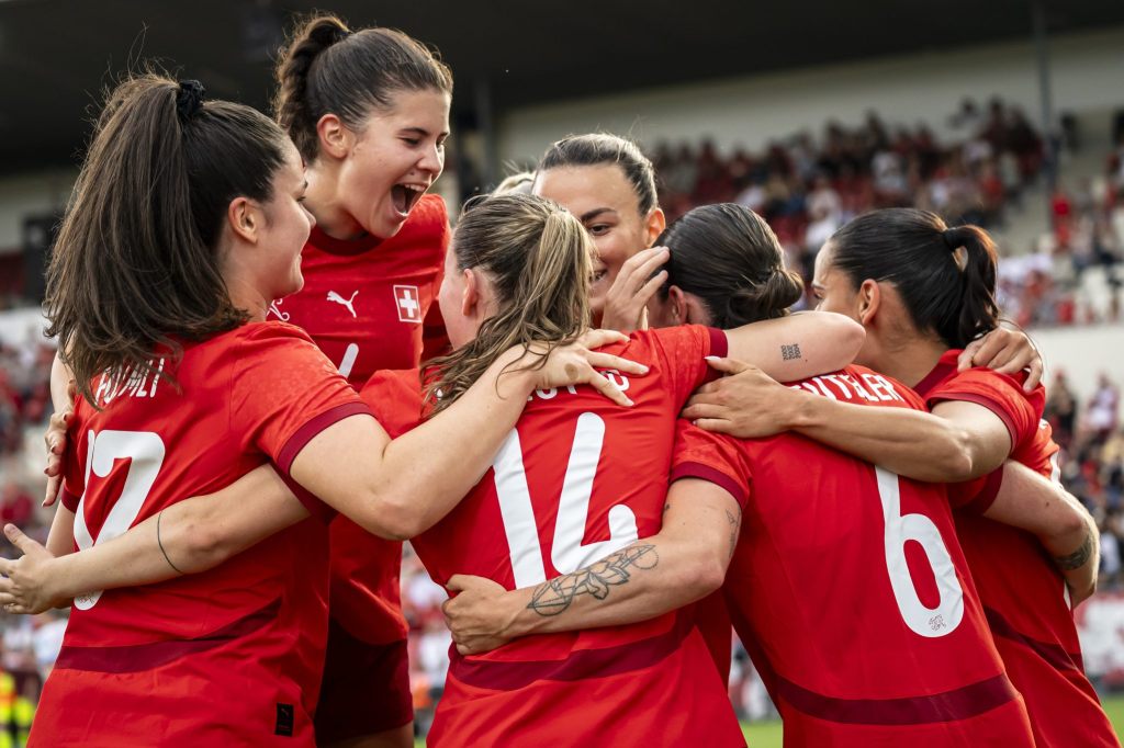 Signiertes Trikot der Frauennationalmannschaft wird für fast 4000 Franken versteigert