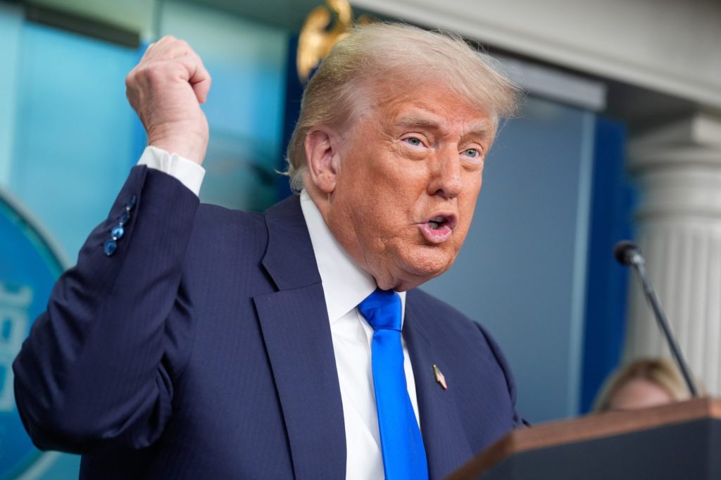 Trump spricht von Umsetzung der Strafzölle ab Juli