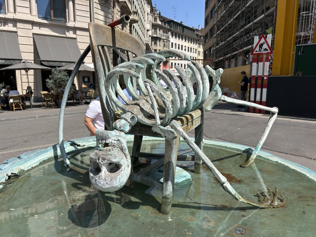 Das letzte Kunstprojekt bei der Globus-Baustelle gilt dem «Totentanz»