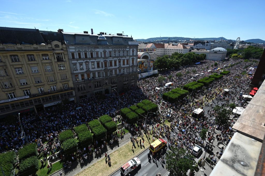 Über 100’000 Menschen trotzen Orbans Pride-Verbot in Budapest