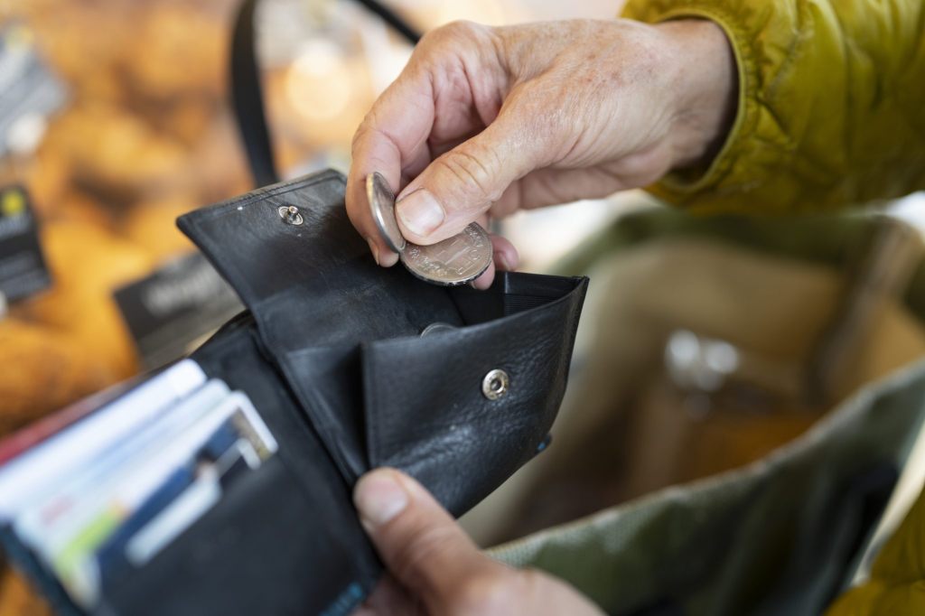 Schweizer Inflation im Juni wieder positiv