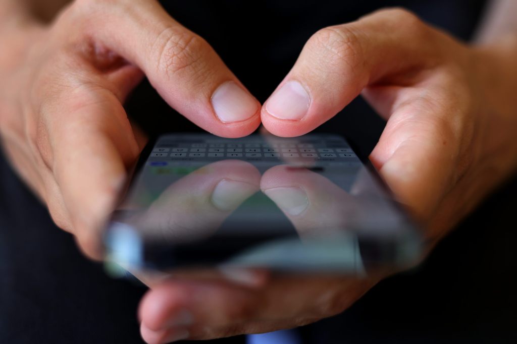 Sextortion ist gemäss einer Studie im Sport allgegenwärtig