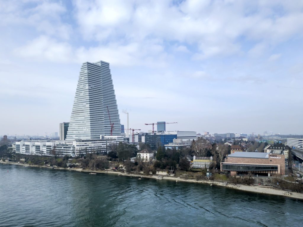 Roche pusht Alzheimer-Kandidaten voran