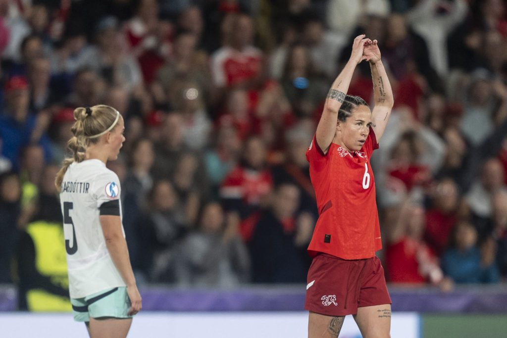 2:0 gegen Island – Schweizerinnen auf Viertelfinal-Kurs