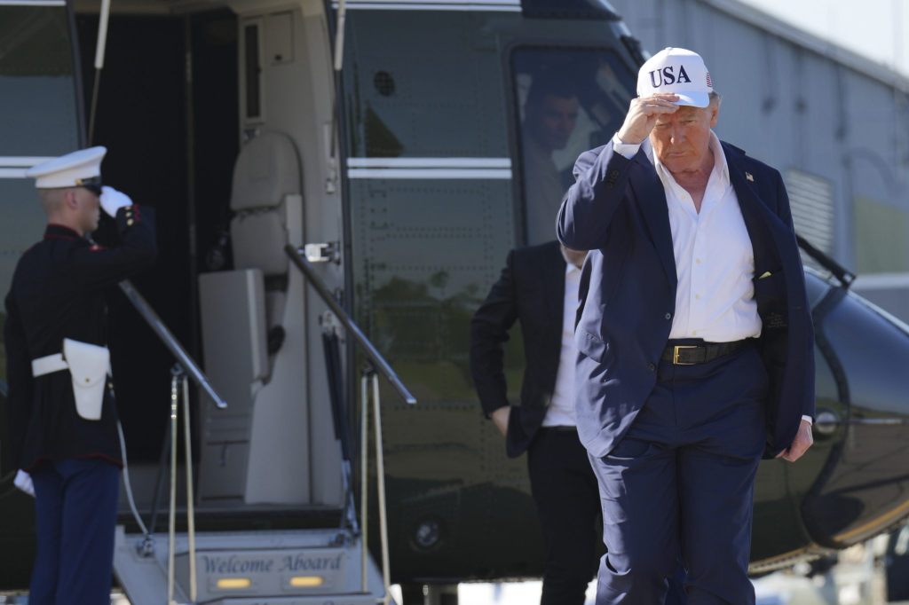 Trump-Zollbriefe: 25 Prozent Zölle für Japan und Südkorea