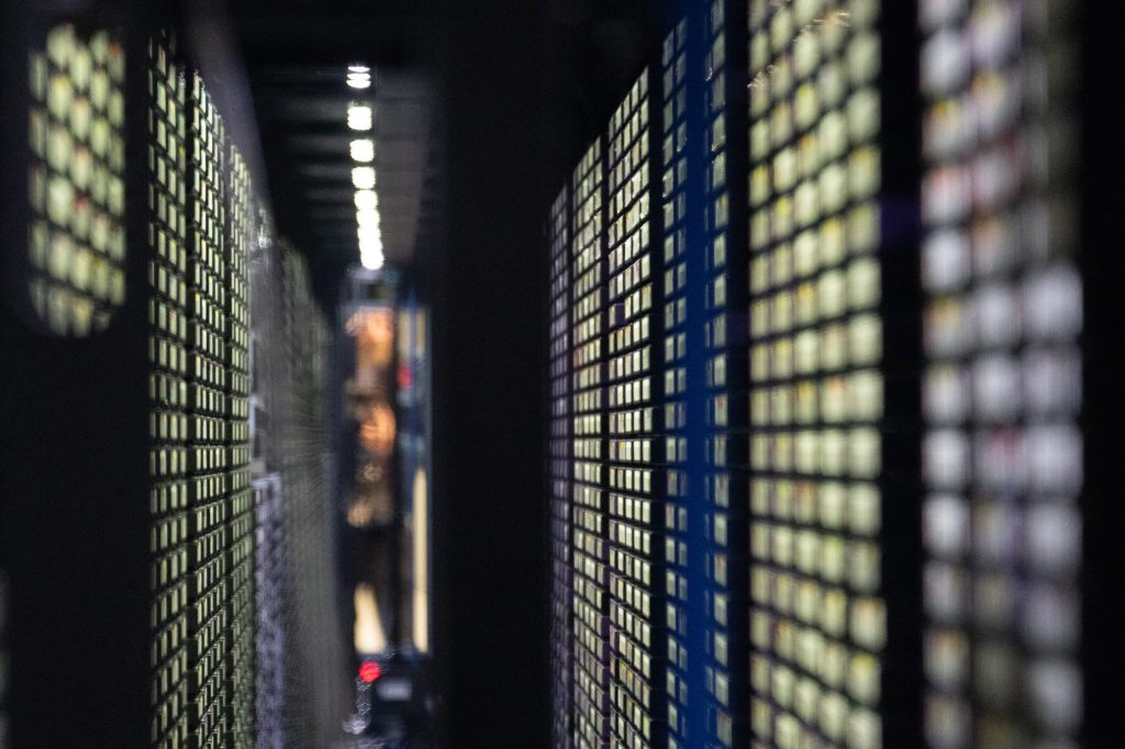 Trump kündigt Milliardenausbau des Stromnetzes für KI an