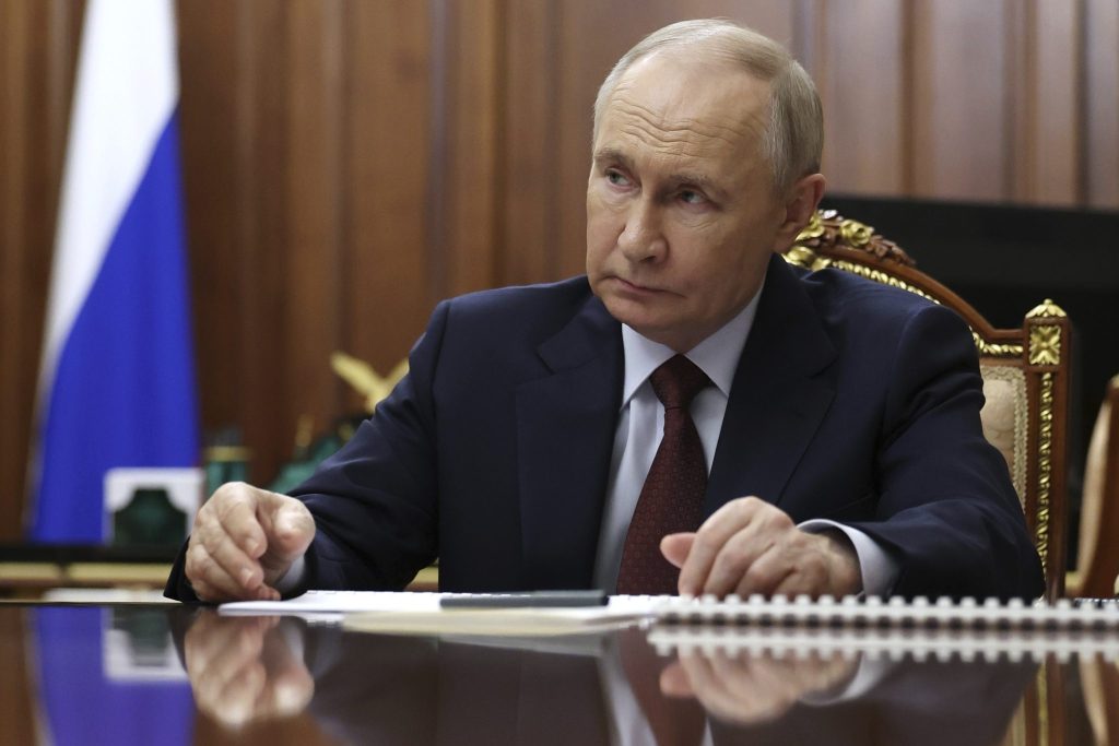 Kreml nennt Europäer nahe dem Irrsinn und droht mit Atomwaffen