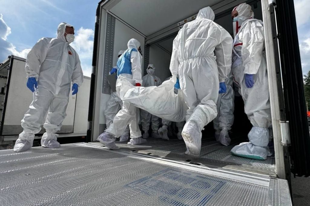 Russland übergibt 1’000 Leichen an Ukraine