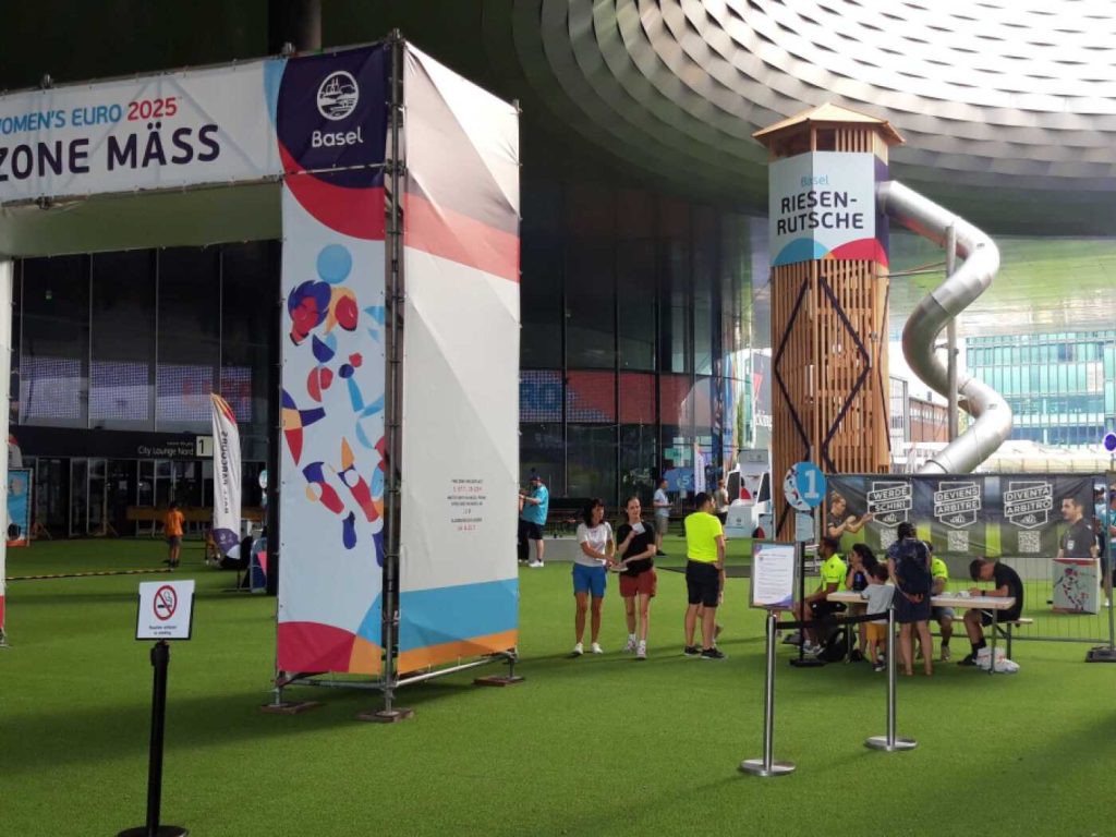 Fanzonen in Basel zur Frauen-EM sind eröffnet